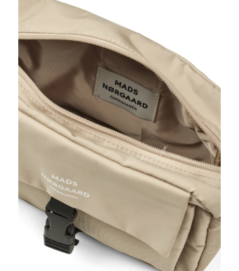 Mads Nørgaard Tian Fae Bag Fav, Overland Trek