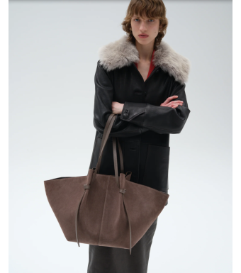 YUZEFI Xl Mochi Suede, Nutmeg